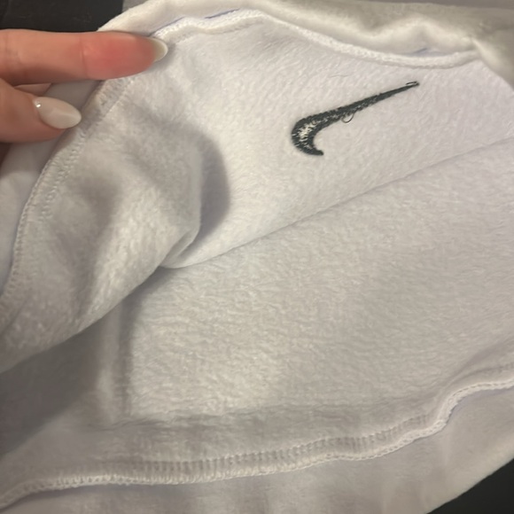 Nike comfy shorts - Picture 4 of 4